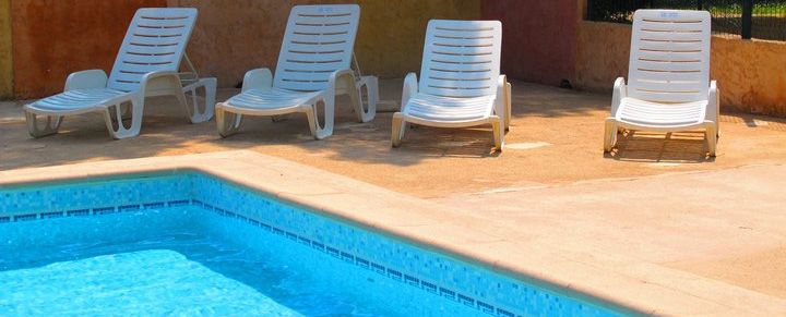 Piscine au camping les rives du loup alpes maritimes 06 cote dazur