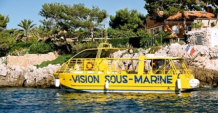 Le bateau visiobulle à Juan les pins pres du camping les rives du loup à pont du loup