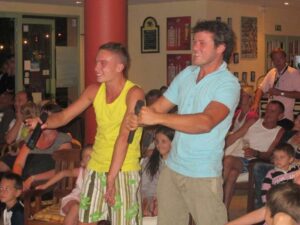 Soirée Karaoké au camping (06)