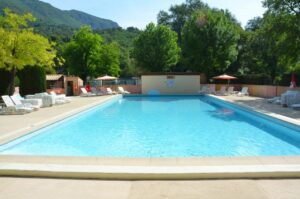 Camping Avec Piscine 06