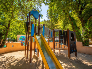 aire de jeux camping enfants